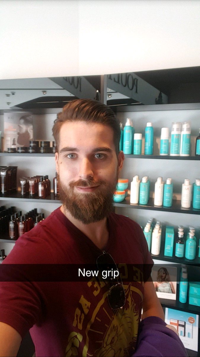 GripexJ's tweet image. #nofilter #selfie #haircut #hashtag #ripbeard