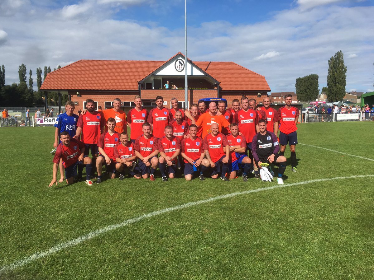 smitherz5's tweet photo. Absolute lads #upthecompass https://t.co/DG5RR35ZSK