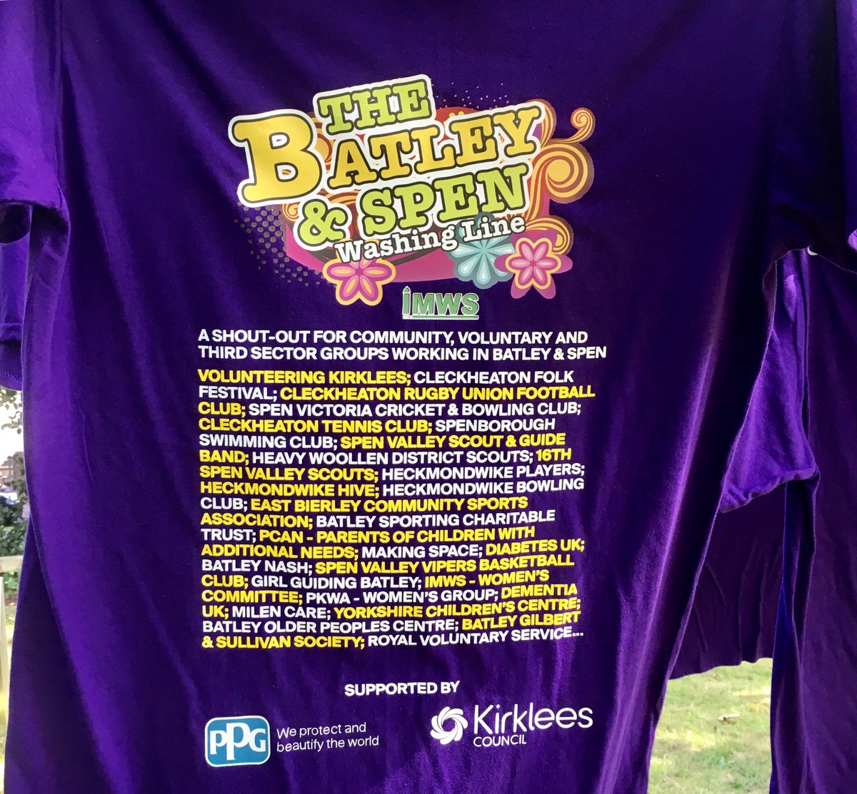 Fareeha786's tweet image. It&apos;s @Griff66&apos;s fantastic #WashingLine at today&apos;s #EidBazaar in #Batley -special thanks to Veronica from @PPG for the T-Shirts @BatleySmile