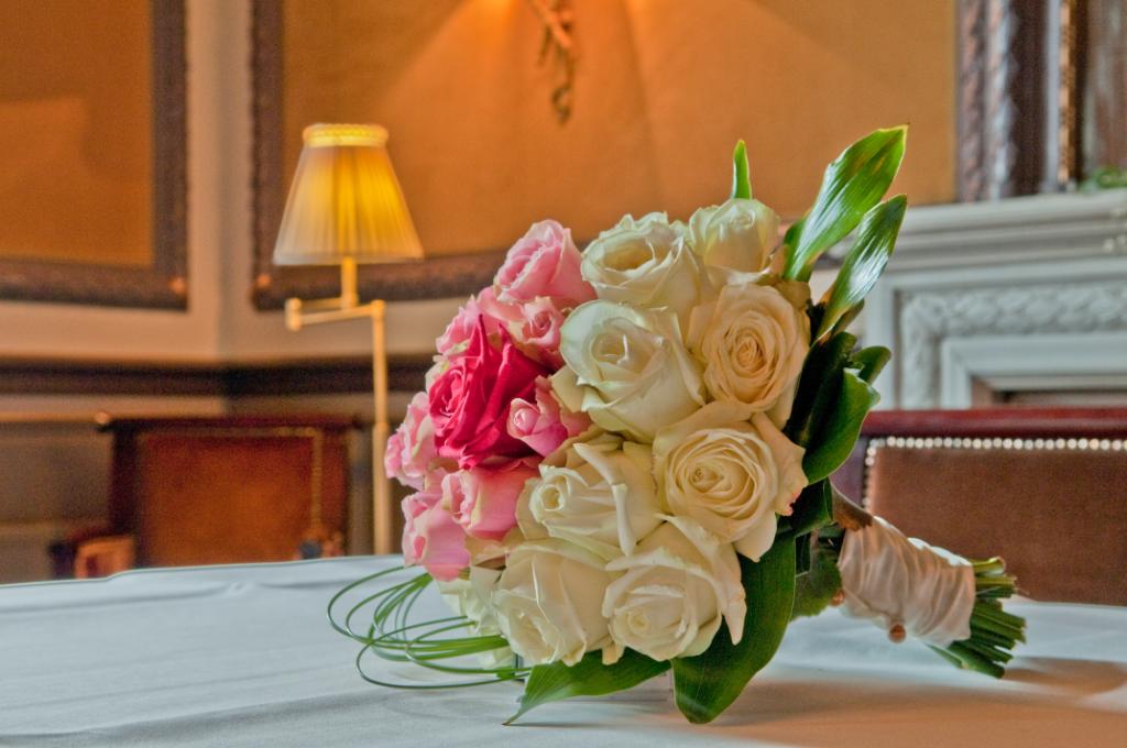 Hotel Des Indes tweet media