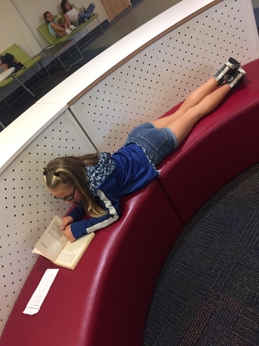klblake9's tweet photo. Nothing better than a great comfy seat and a good book on Monday #readingisthinking 📚 🛋 @napls_is @KatherineRNowak https://t.co/ahwddGdTrI
