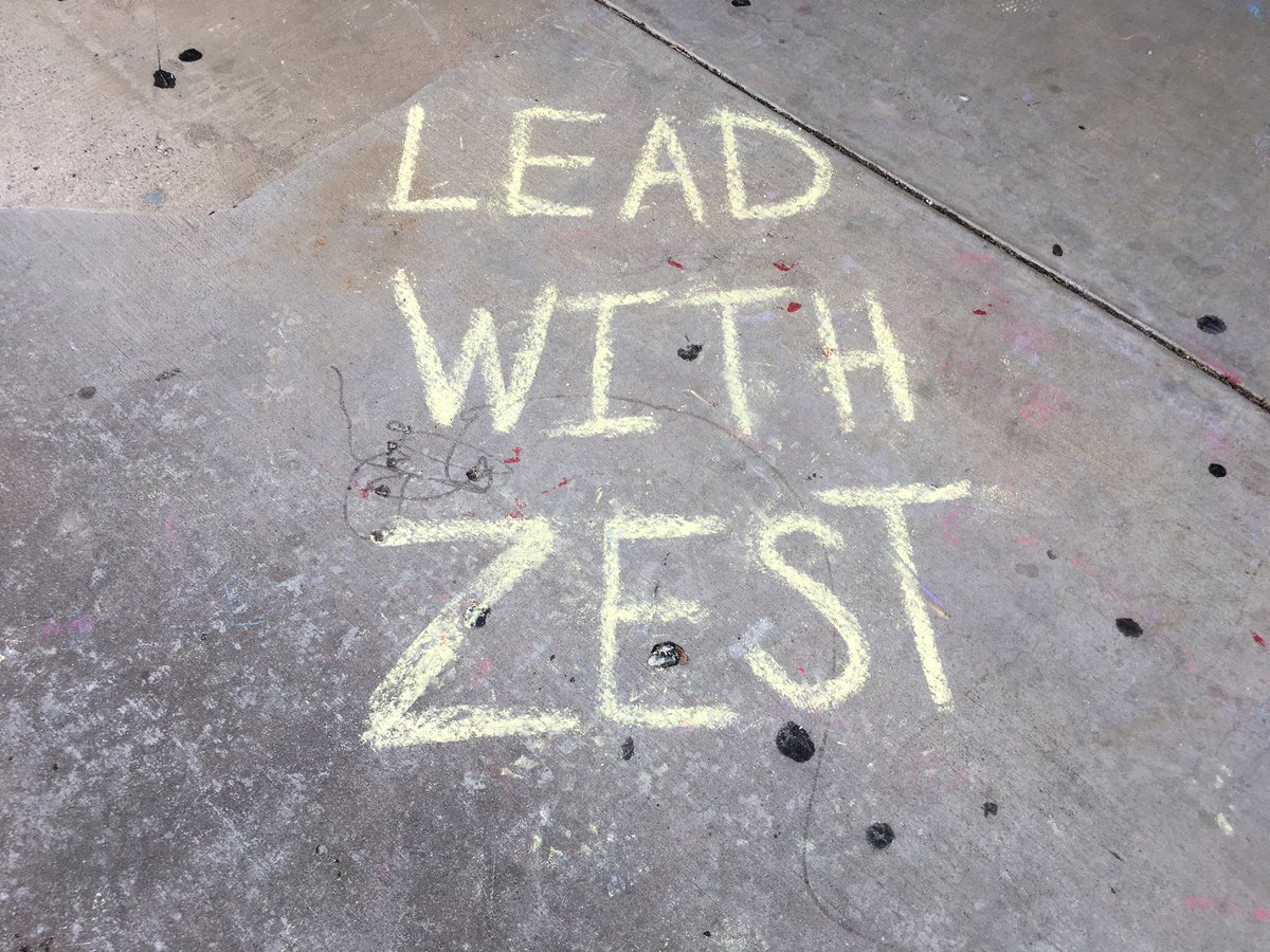 cfbshelley's tweet photo. Many inspirational messages greeted #vivnation today! Share your @CFBISD first day of school pix with hashtag #cfbfirstday https://t.co/OyOm5iBDWN