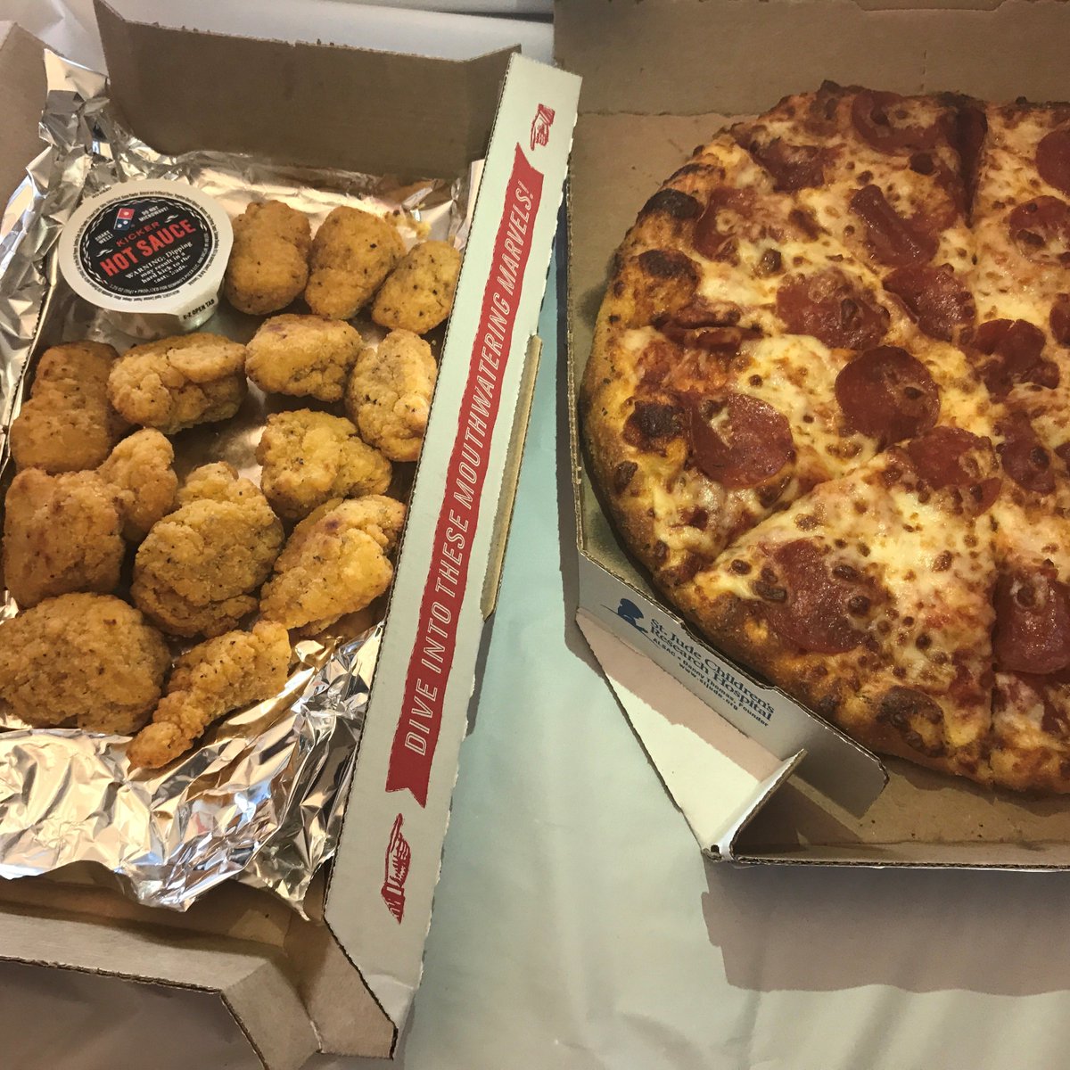 Domino's Pizza on Twitter.