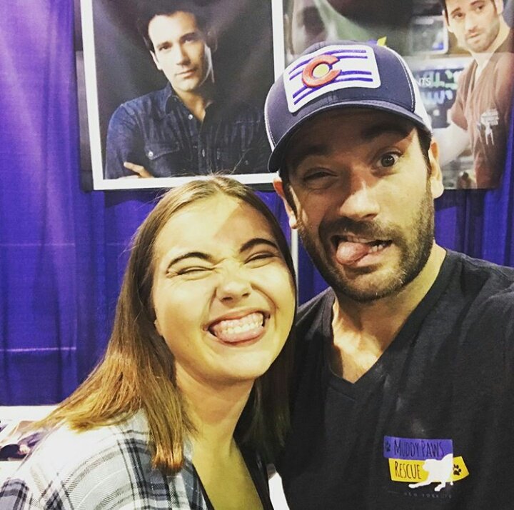 CDonnellBR's tweet photo. 📷| Colin com fãs na #WizardWorldChicago https://t.co/FJhIFHsjpd