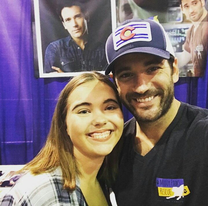 CDonnellBR's tweet photo. 📷| Colin com fãs na #WizardWorldChicago https://t.co/FJhIFHsjpd