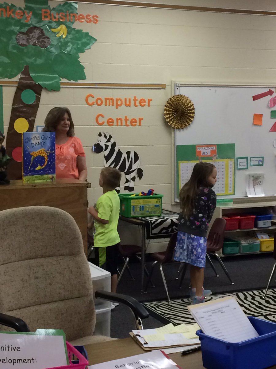 Lisa Phillips tweet media