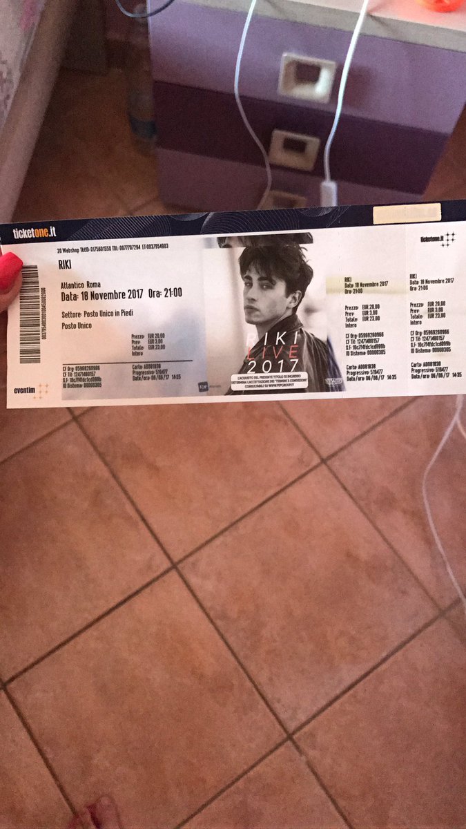 aboutsaraa's tweet photo. Vendo biglietto concerto di Riccardo Marcuzzo @aboutriki Per motivi personali non potrò andarci. Chi è interessato mi contatti in privato https://t.co/FUIptuO0If