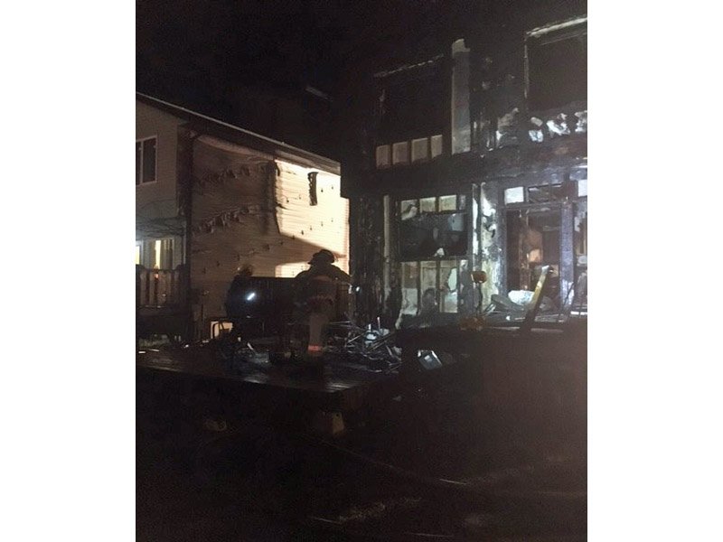 Good Samaritans Help Family Escape Burning Home dlvr.it/Pj97dn https://t.co/F83JRFgkyz