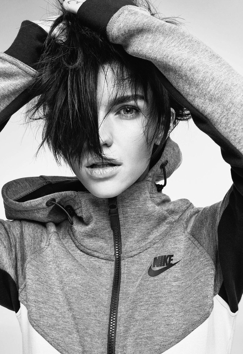 RubyRoseDaily's tweet image. HQs | Check out @RubyRose for  @nikesportswear Tech Pack 🔥💯
