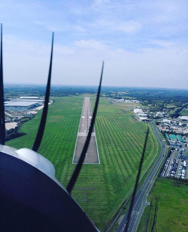 Touchdownpoint's tweet photo. A nice flight down to Coventry Airport for lunch at The Oak https://t.co/uEdRaZFFt2