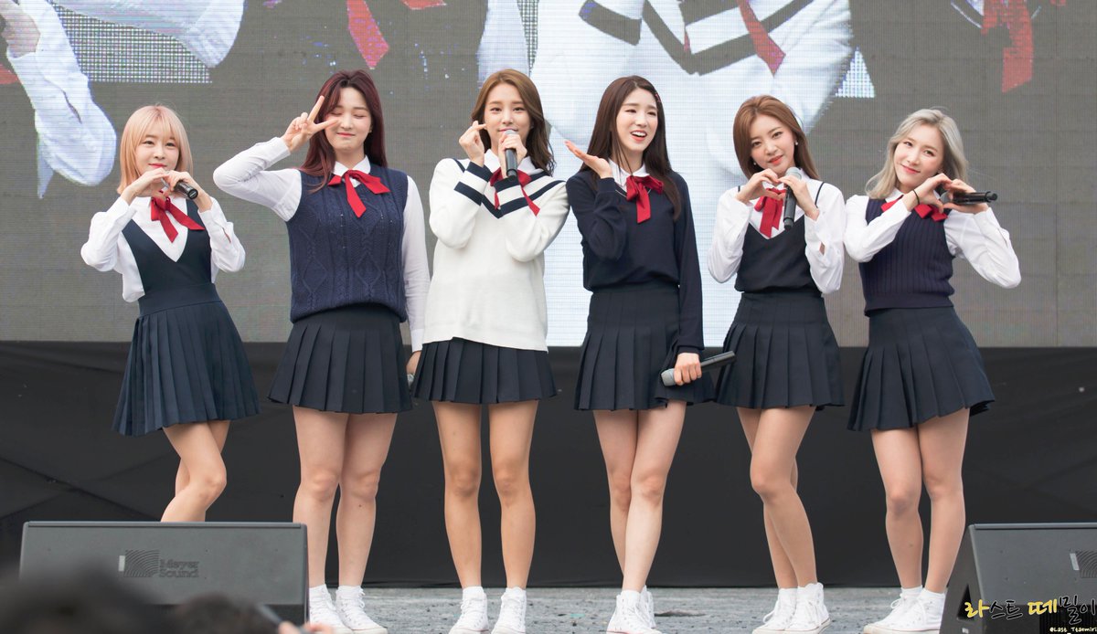 LastTae's tweet photo. 늦게 올리는 3주년 축하글 - 1
#LABOUM3rdBIRTHDAY #Laboum3rdAnniversary #라붐 #LABOUM #유정 #소연 #ZN #해인 #솔빈 #율희 https://t.co/66aKx9RTav