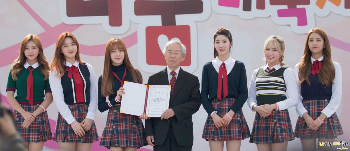 LastTae's tweet photo. 늦게 올리는 3주년 축하글 - 1
#LABOUM3rdBIRTHDAY #Laboum3rdAnniversary #라붐 #LABOUM #유정 #소연 #ZN #해인 #솔빈 #율희 https://t.co/66aKx9RTav