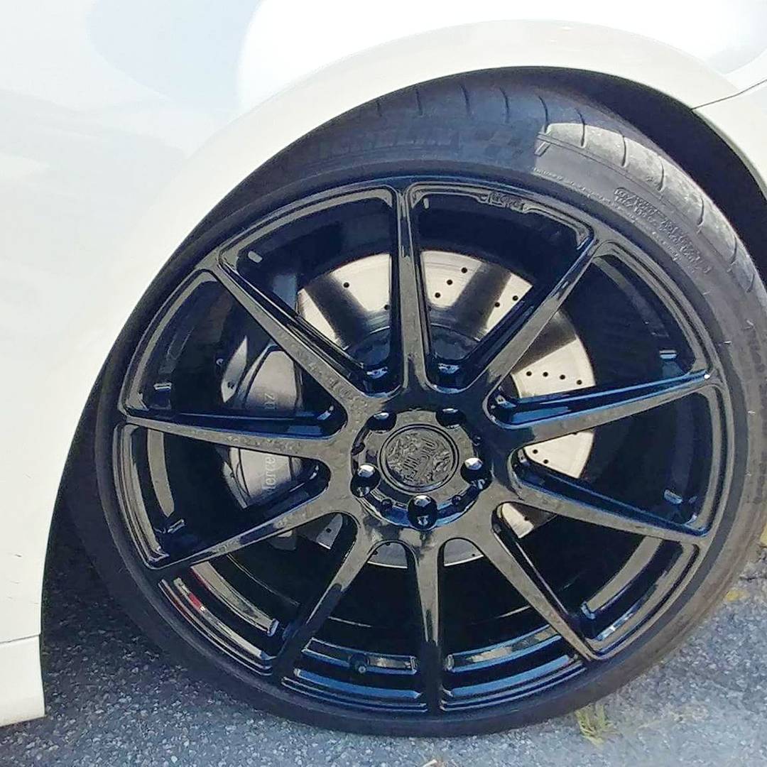 VoylesPerforman's tweet photo. Smoked tail lights and powder coated gloss black wheels on a
#mercedesbenz #s550 .ππ
#VoylesPerformance
https://t.co/II7rb1qR90 https://t.co/0NBCM85M8P