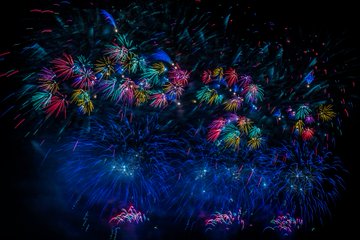 八戸花火大会は迫力満点 日程や時間は おすすめの穴場スポット情報も Travel Star