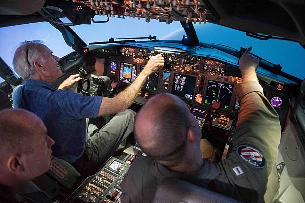 USNavy's tweet photo. Around the fleet in today's #USNavy photos of the day.
⬇️ Download: https://t.co/mcVpSoew1b https://t.co/FdWQfEOXUJ