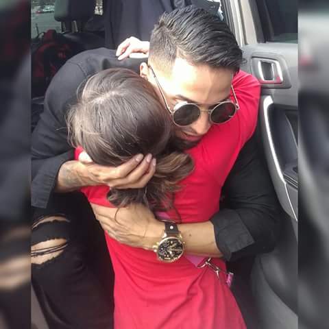 SolValcarcel's tweet photo. Necesito de estos abrazos q te reinicien, donde sientas q no estas tan sola.Te extrañó mi bonito. Espero verlos prontito. @MaxiKilates https://t.co/hx42rQmcVz