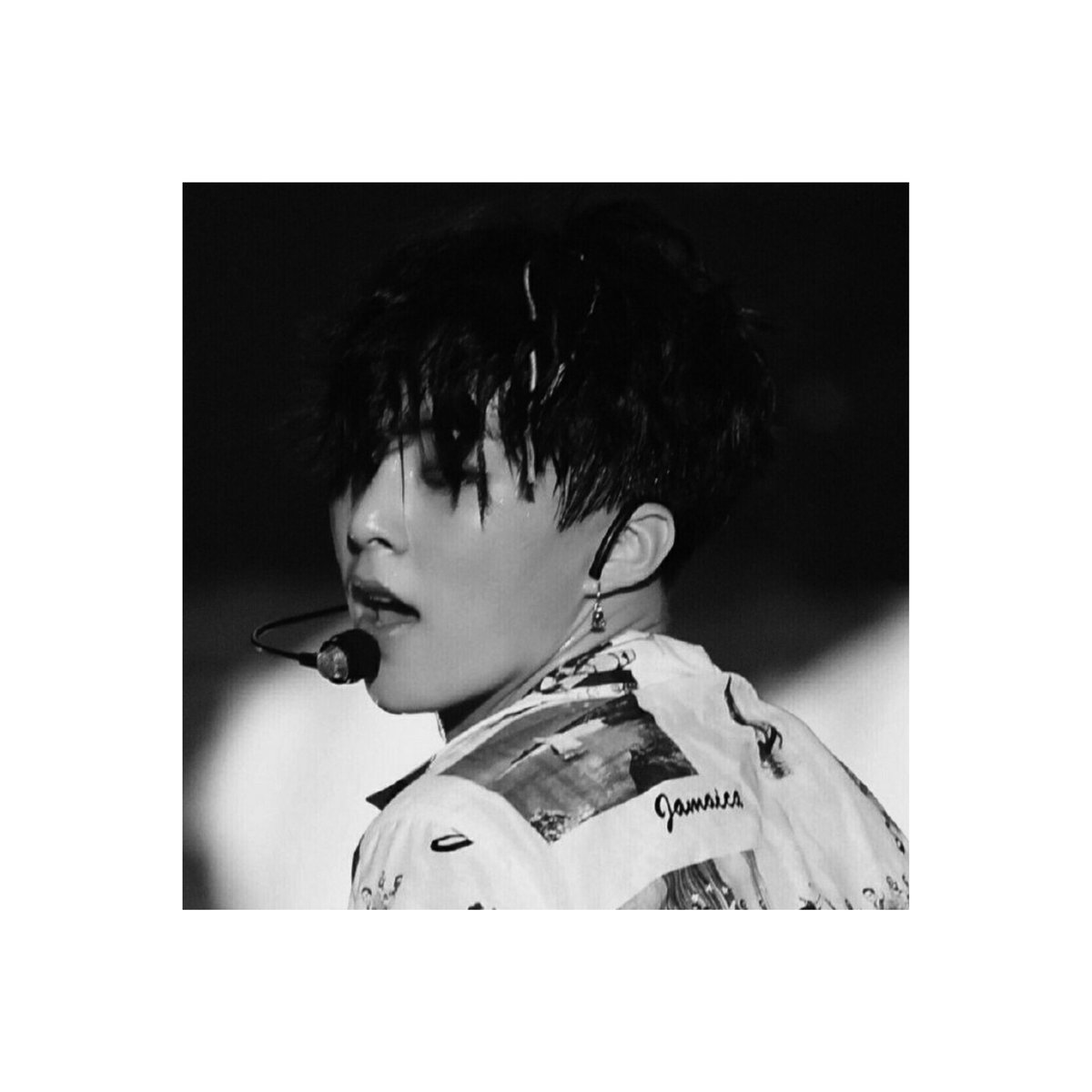 DaseinMin's tweet photo. —ωιтн єνєяу ѕмιℓє cσмєѕ му яєαℓιту ιяσηу. уσυ ωση'т ƒιη∂ συт ωнαт нαѕ вєєη кιℓℓιηg мє. cαη'т уσυ ѕєє мє, cαη'т уσυ ѕєє؟ https://t.co/whUJlIdx7Q