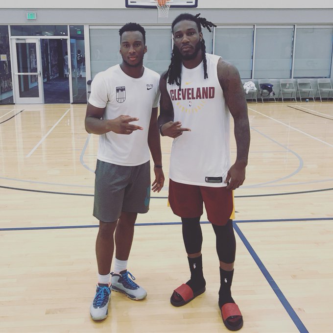 DIUuGbuUMAAw4cZ.jpg:small