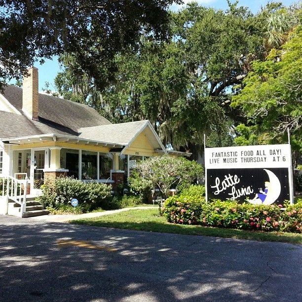 LocalTeaCo's tweet photo. D25 Great #RainyDay spot in #Bradenton Latte Luna, Huge home w/nooks A+pastries, clever lunch options &amp; our #teas + High #Tea every on Sat https://t.co/nR0Ka5VOeN