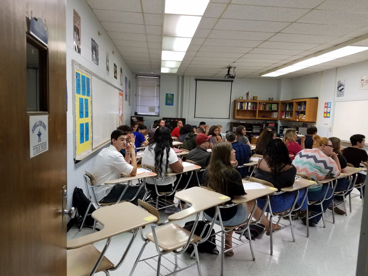 MHSTitans's tweet photo. It's back to learning on #mcfirstday at @MHSTitans @McDowell590 https://t.co/cFjAySFzsF