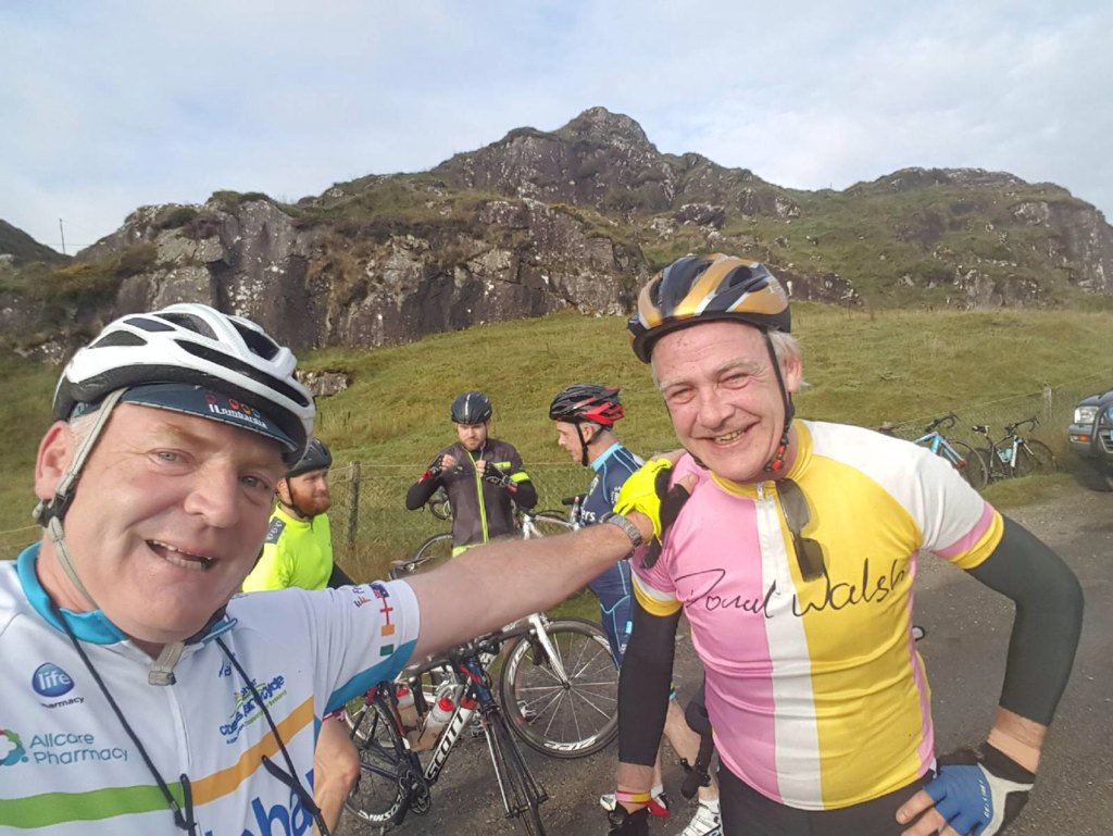 DonalLiveLife's tweet photo. Me with #themuffinmen from Limerick @chrisdoorley #TyroneGang on @CycleKillarney on Sat 4 @Donal_Walsh_ #livelife https://t.co/iwQhkXpEi5