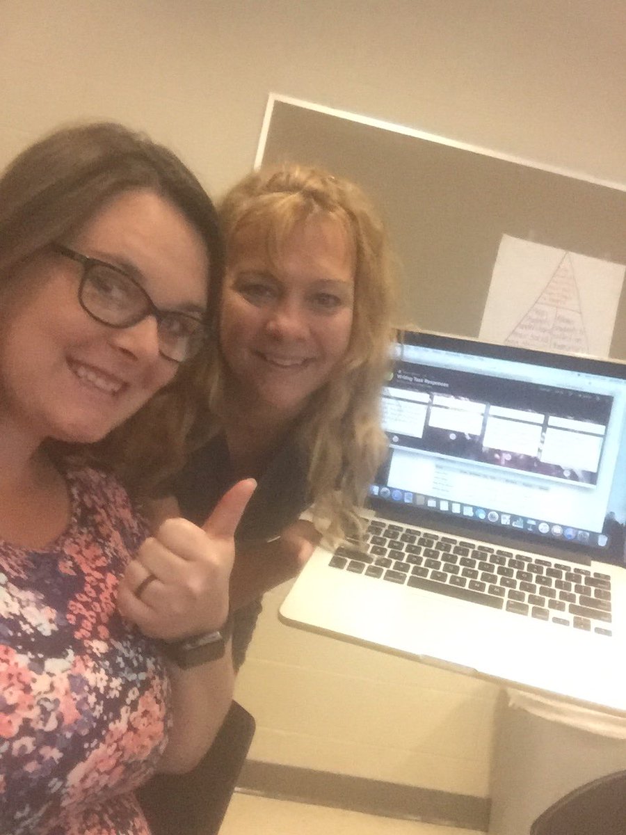 Digging deep into Close Reading #teamworkmakesthedreamwork #MLKintermediateteam #fellowsacheive <a href="/YtownSchools/">Youngstown Schools</a> <a href="/EwingWolanzyk/">Joey Ewing-Wolanzyk</a>