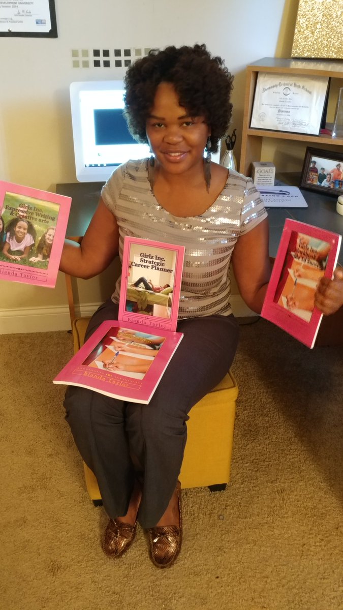 TaylorBianda's tweet photo. Give your 11-16 year old Girlz Inc. collection..shop 🎁 ..biandataylorbooks.com #sheplans #girl's#empowerment #societal#mentorship#planning https://t.co/UIKAtuw441