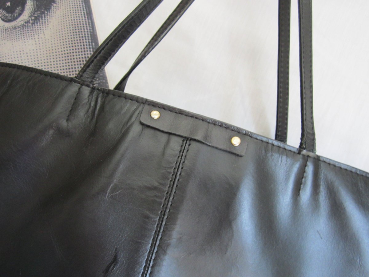 13HickoryDock's tweet photo. £1.00 Start !! ZARA Large Leather Tote
#ZARA #LowStart #Lucky #eBay #Auction
https://t.co/ecHgwWekem
#Handbags !! https://t.co/5ffCMSvpmI