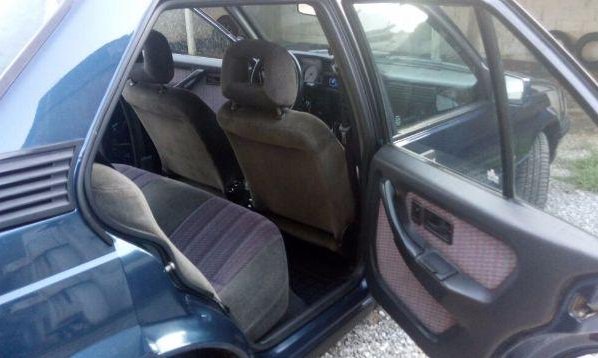 VendoMonza94's tweet photo. lembrando q meu pai ainda ta vendendo o monza 1994 cdompletinho PREÇO BOM É SÓ COM OS JOBA'S + facil assim só de graça wahts (41) 98894-7104 https://t.co/IMF3zD8Tns