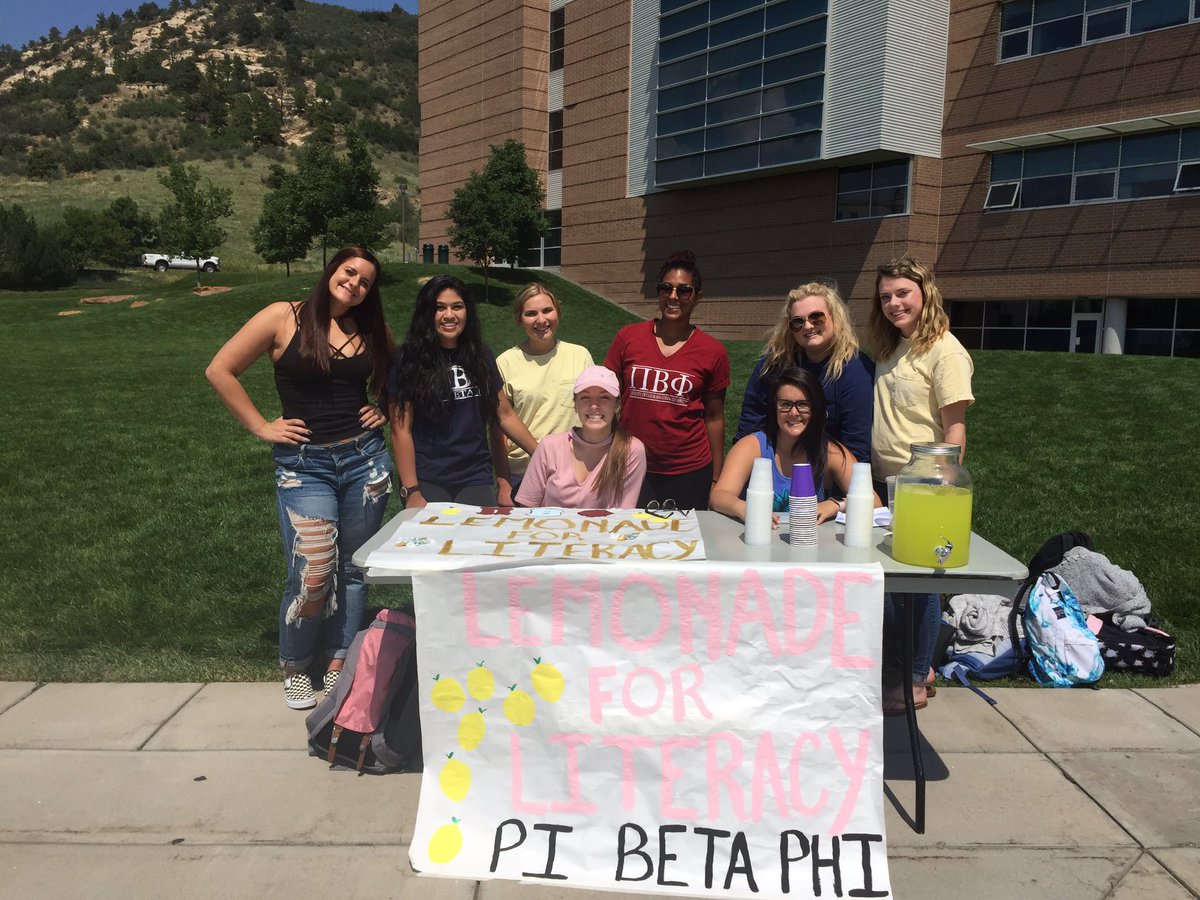uccspiphi's tweet photo. PI PHIS SELLING LEMONADE!!🍋 Right now!! West Lawn &amp; Upper Plaza!! #LemonadeForLiteracy https://t.co/Z6pgq76X07