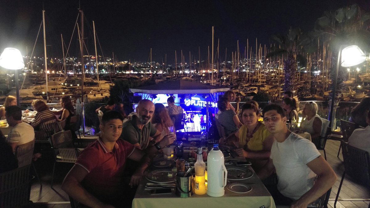 innovaticchef's tweet photo. Guzel bir tatil aksami (@ Marina Yacht Club - @mycbodrum in Muğla, Bodrum) https://t.co/oNZkdFRuLe https://t.co/KPO7bpBuLs
