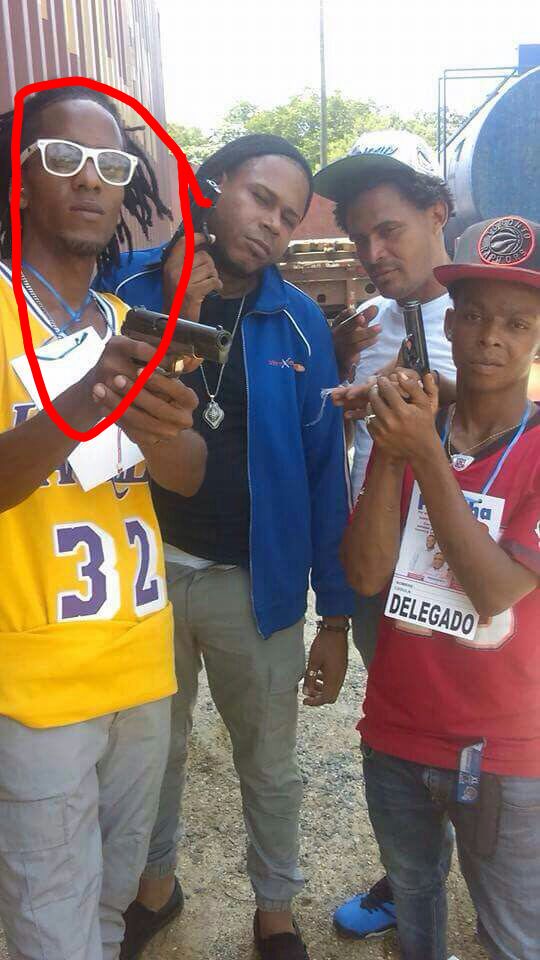 SusanaFlete's tweet photo. Miembros de la banda criminal "mata policias", cuatro de los cuales murieron ayer en Higuey. La PN dice eran 12. @ApuntesRD https://t.co/YOTusNriFT