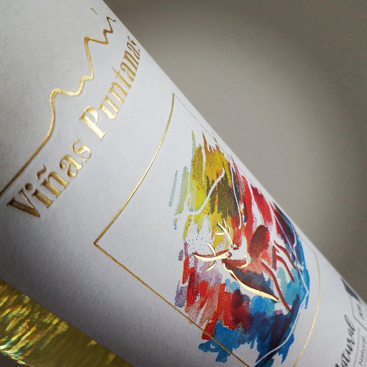 EstudioBlend's tweet photo. Diseño #packaging para @vinospuntanos #ViñasPuntanas #DulceNatural #SanLuis #winelovers #wine #GraphicDesign #BlendBrandandPackaging #Arg https://t.co/o2jDyd1lu7
