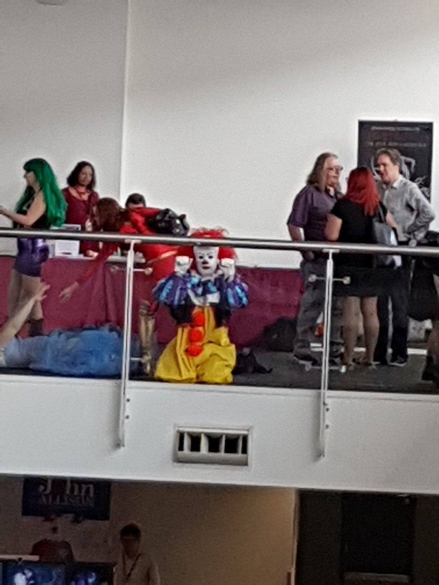 FlorentTaefu92's tweet photo. For me, BEST COSPLAYER OF @LSComicCon #IT #LSCC2017 https://t.co/C22Ii7aPaL