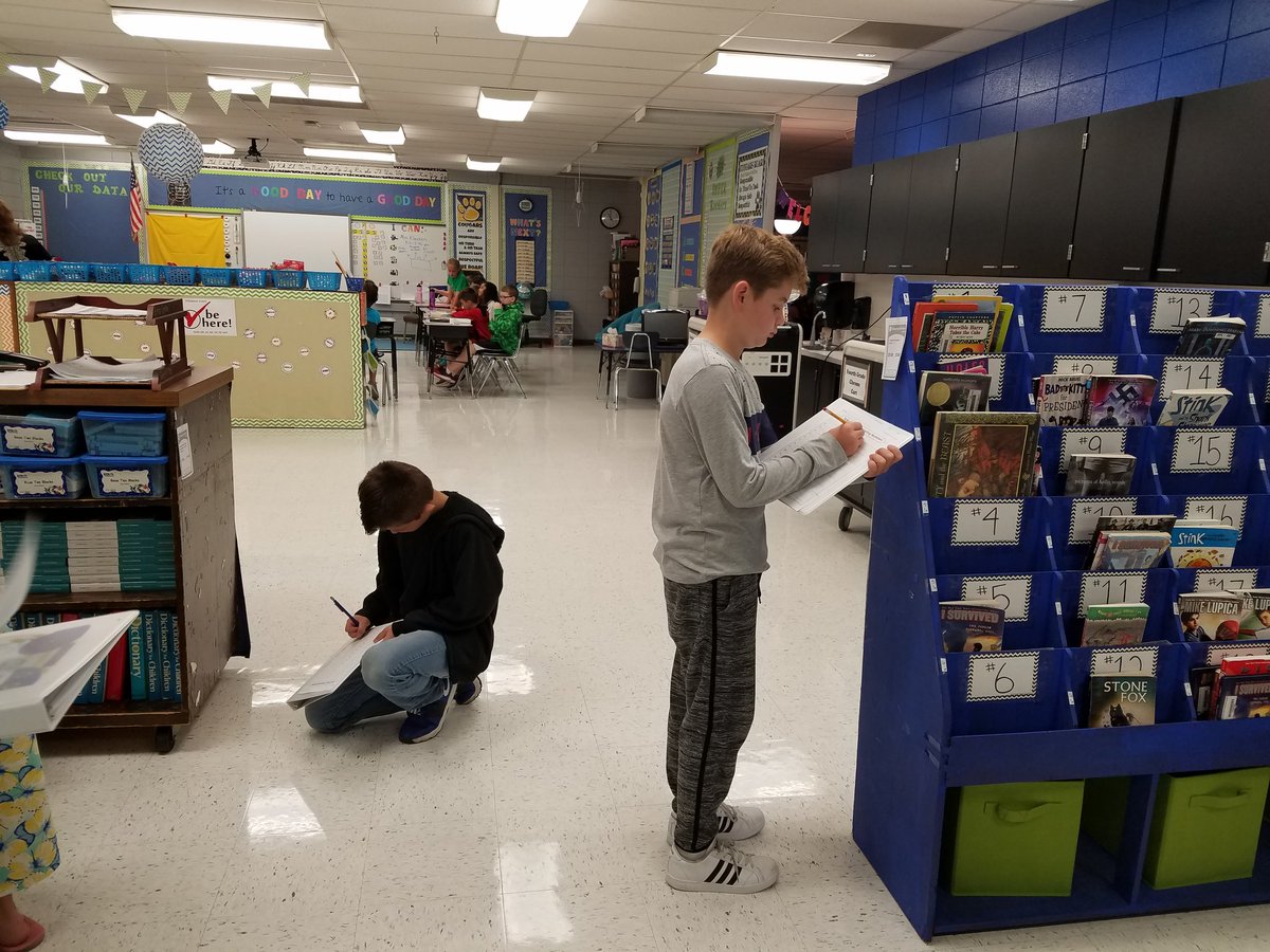 MissCWallace's tweet photo. Students are up and moving to complete task cards as we practice Comparing Multi-digit Numbers today. #isdstrong https://t.co/0cX4uuLIu5