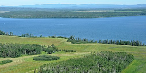 NihoLand's tweet photo. Your next home on the range. Tachick Lake Estates: https://t.co/5S8uUbq2C2 #farmbc #Vanderhoof https://t.co/QwR3COxZIB