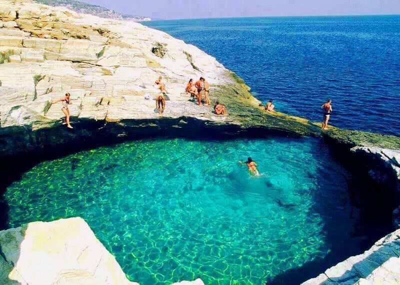 ButDansLaVie's tweet photo. Nager dans une piscine naturelle ☀️🌊 https://t.co/PAxpoTiZZh