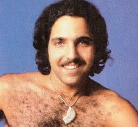 Get #RONTOURAGE it's Monday that means it's #MondayBunsDay. Let's see some buns ladies. https://t.co<a href="/tag/rontourage"class="tags">#RONTOURAGE</a><a href="/tag/mondaybunsday"class="tags">#MondayBunsDay</a>