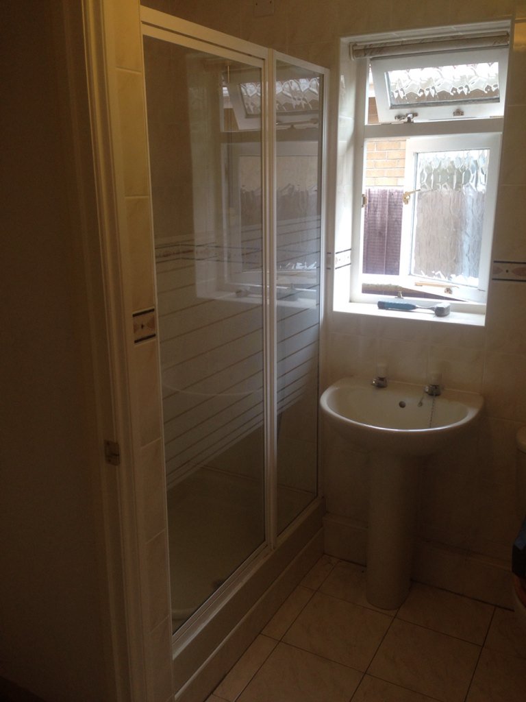 mphplumber's tweet photo. Nice upgrade to make things easier for mrs Hingle thanks for looking after us with tea and biscuits   Before &amp; After https://t.co/KS4ds1CMSu