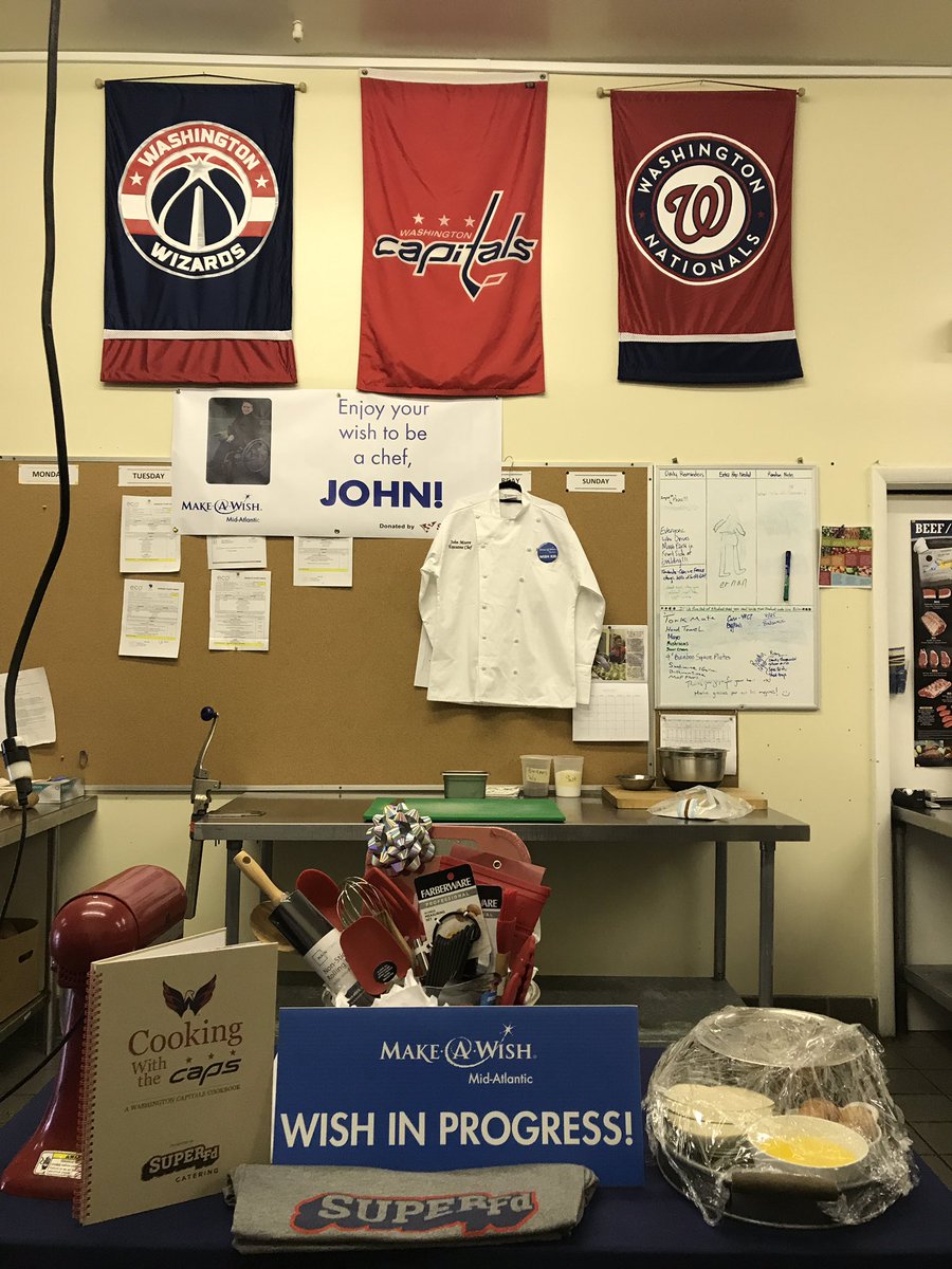 WishMidAtlantic's tweet photo. Cooking with #ChefRobbie from @mysuperfd @EcoCatersDC & @Capitals @nationals @WashWizards today for #JohnsChefWish! 👨🏻🍳🍔🍟🥗🍴 https://t.co/716GCyNZ4e
