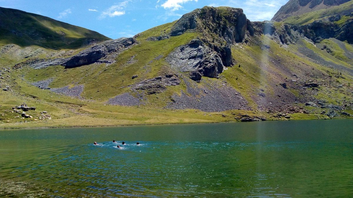 AramonFormigal's tweet photo. Aquí van algunas fotos que muestran lo bien que lo hemos pasado este verano en #Panticosa. #montañero #excursionesguiadas #hastapronto https://t.co/NJv7rXdSE0