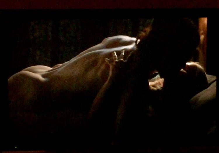 britteebeee's tweet image. Literally all I care about from #GoTS7Finale 👌👌👌👌😏😏😏😏🤤🤤🤤🤤🍑🍑🍑🍑 #ThronesYall #DatBack #DatAss #MyAllOutHeartAttack