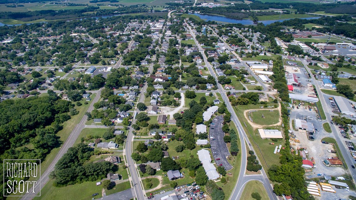 RichardScottIAM's tweet image. Denton, MD instagram.com/p/BYV9wnNAoO6/ #dentonmd #carolinecountymd #delmarva #drone #dronephotography #aerialphotography #dji @CarolineMDgov