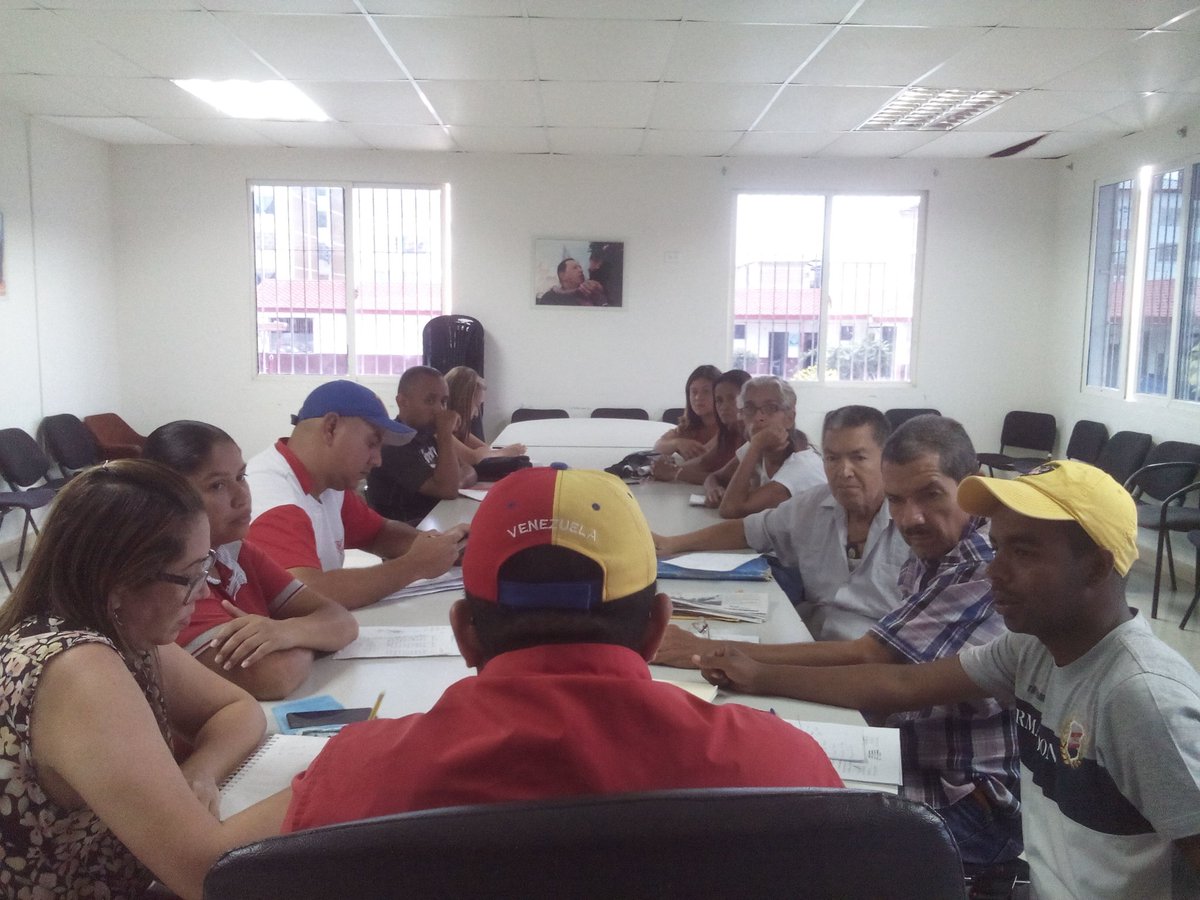 JoelGPsuv's tweet photo. @juancarlospsuv :"en festividad del Calvario se realizará labores de alumbrado,limpieza,recolección,Jornada Social Integral" #VictoriaHumana https://t.co/9EvDQDeSfQ