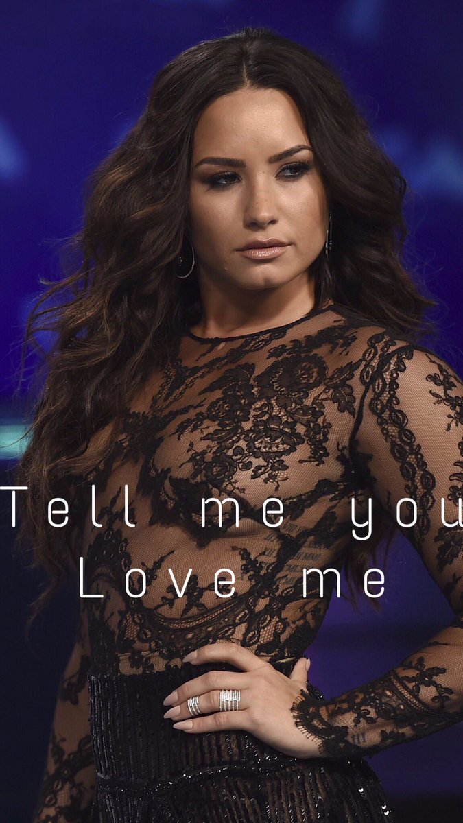 ddlovatoscreen's tweet photo. Lockscreens 1709 - 10 #demilovatolockscreens #ddl #sorrynotsorrymusicvideo #lovatics #lockscreens https://t.co/SP8ZtTPV7r