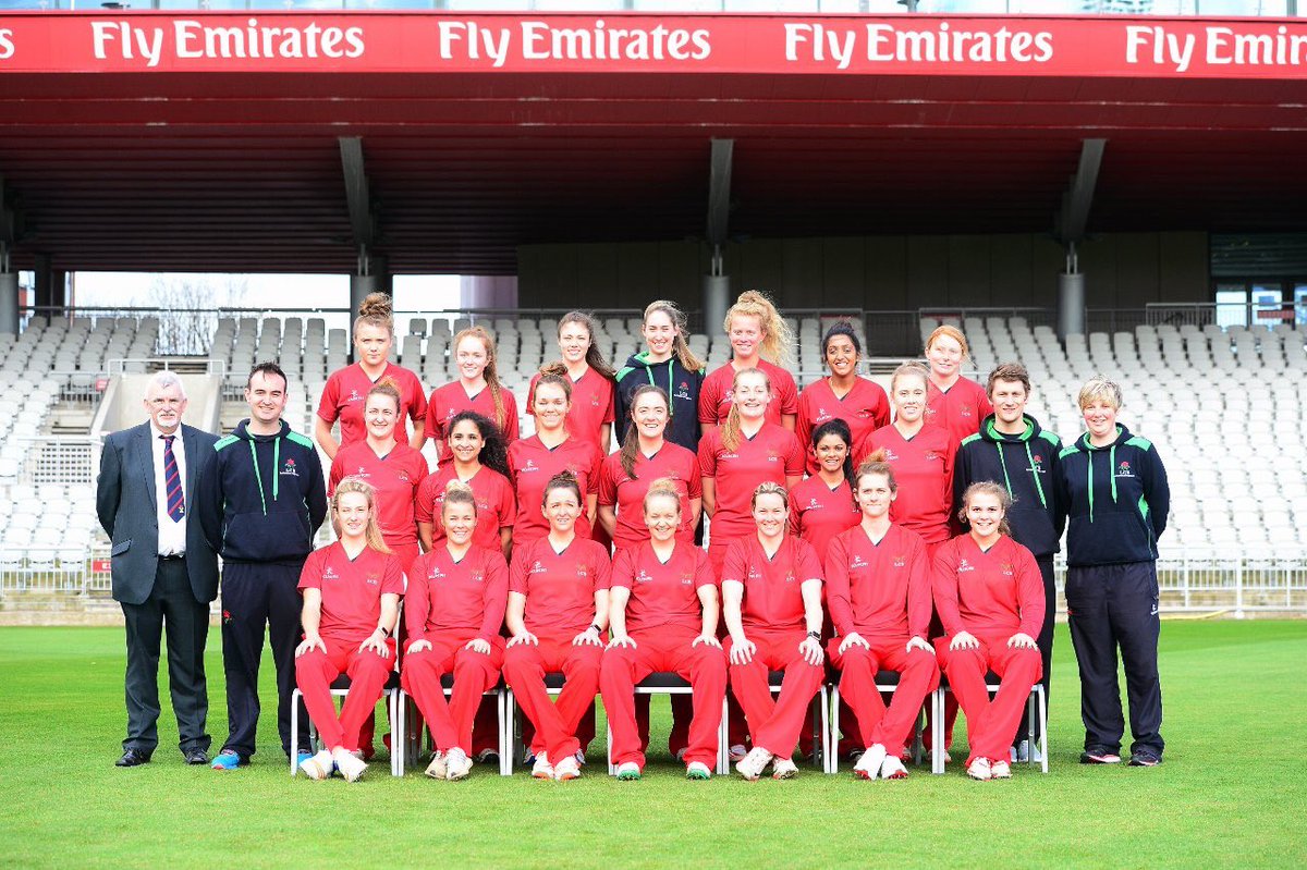 Jen_Barden's tweet photo. Wooooo unbelievably proud of these girls! That's the double in Division 1!! #redrosegirls 🌹congrats skip @Meg_Fairclough  @LCBWandG https://t.co/1QmLrdZ2nT