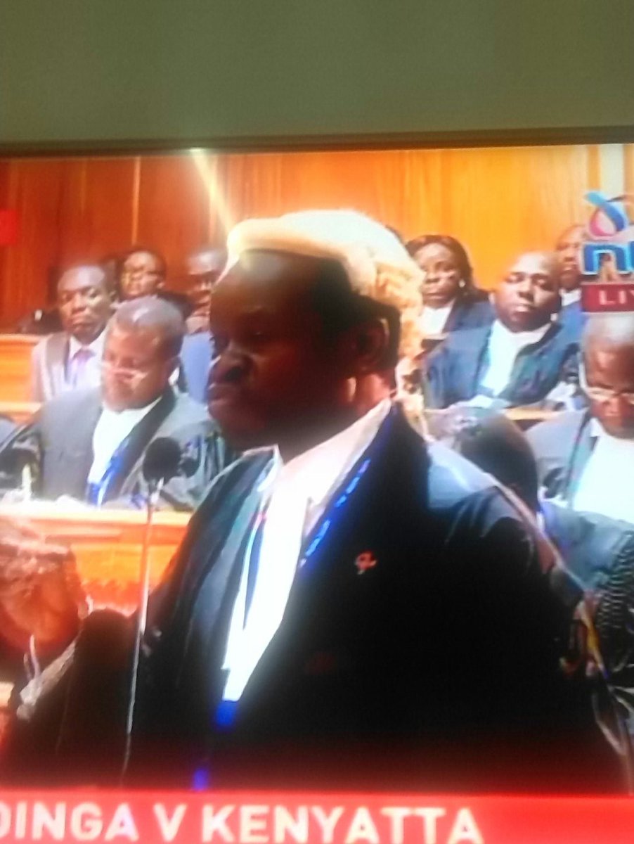 Mafisinews's tweet photo. My learned friend makes me alive again.... kizungu nayo translations? #NASApetition #nasarejectionchallenge #nasadomena #NasaSCVigil #NASA https://t.co/M4lSZEe6QO