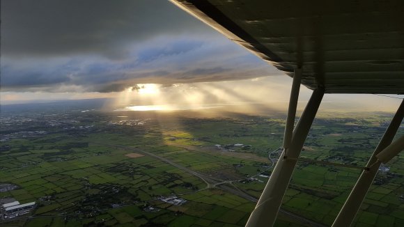 spotting_world's tweet photo. Who doesn't like a nice sunset? https://t.co/19trrunzFI