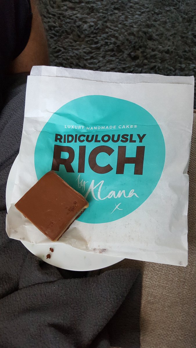 GinaPoulakis's tweet photo. So shocked to see @Ridic_Rich at @streetfoodcirc today in #Cardiff. Had to purchase and try it out! Sticky toffee flapjack was incredible! 😍 https://t.co/mZYi2oAFF8