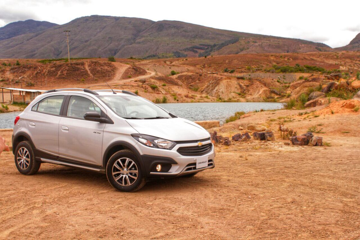 Autolitoral's tweet photo. ¿Te gusta la aventura? Entonces #AgrandaTuMundo con el nuevo #ChevroletOnixActiv a la altura de cualquier escenario https://t.co/gEiqhRJzBe